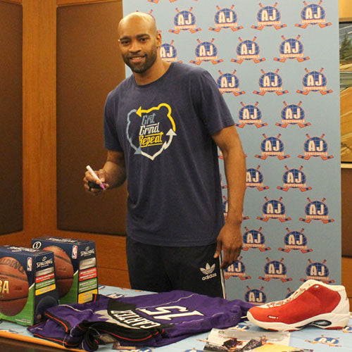 Vince Carter Memorabilia, Vince Carter Collectibles, Verified Signed Vince  Carter Photos