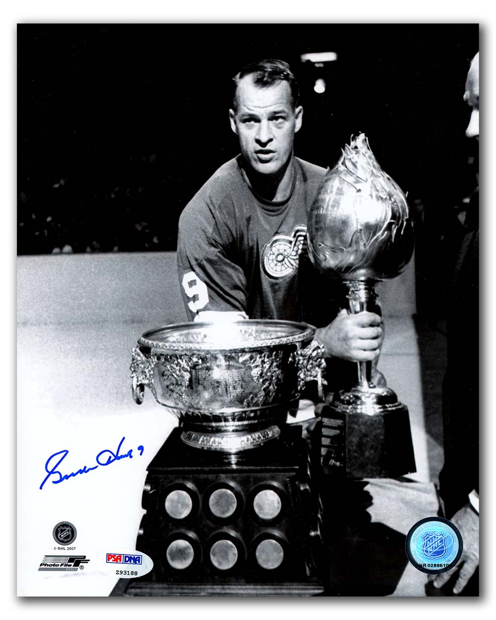 AJ Sports | Gordie Howe Autographed Detroit Red Wings Hart and Art Ross 8x10 Photo