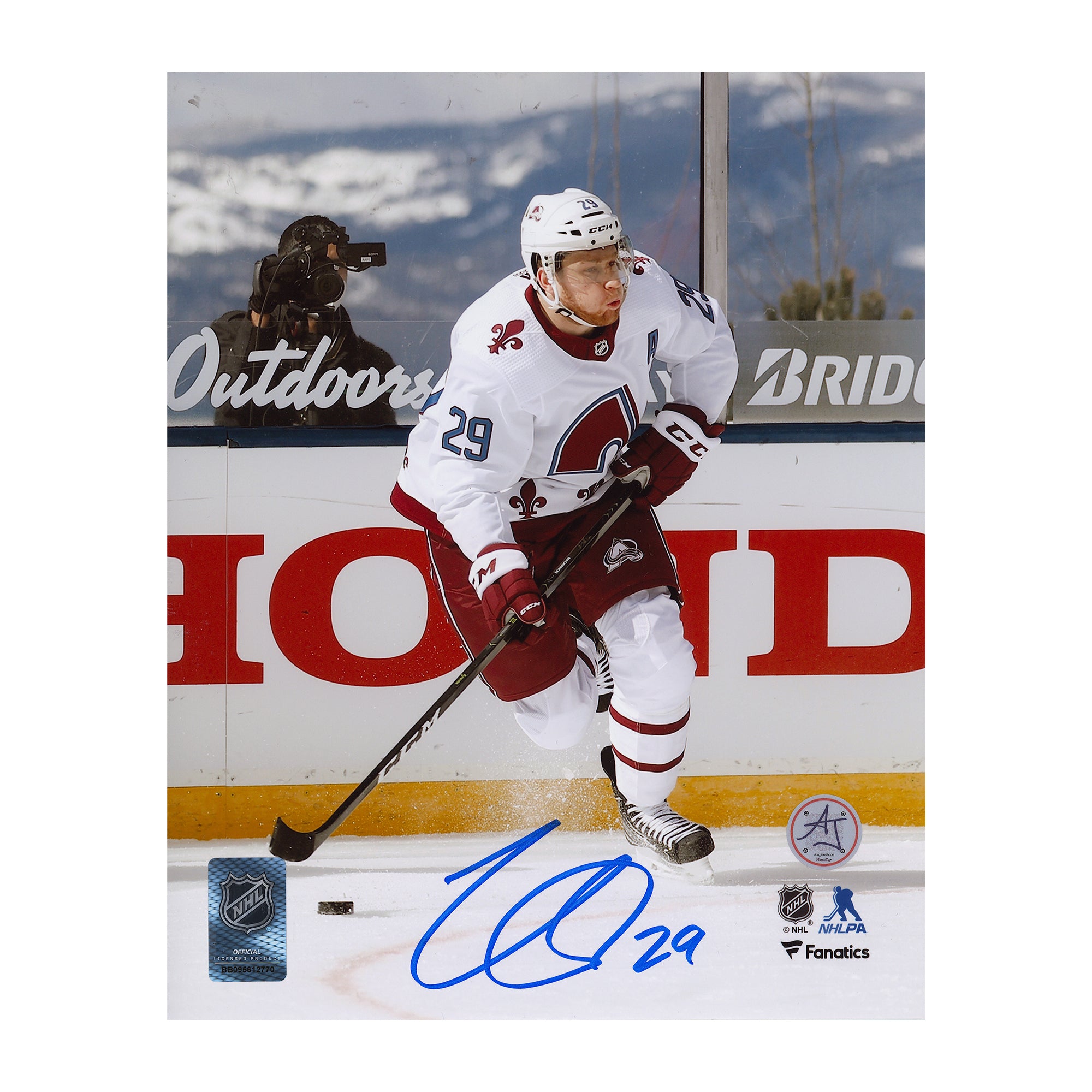 AJ Sports | Nathan Mackinnon Signed Colorado Avalanche Reverse Retro 8x10 Photo