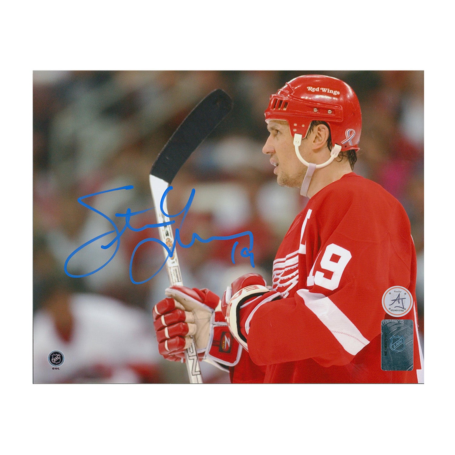 AJ Sports | Steve Yzerman Autographed Detroit Red Wings Game Action 8x10 Photo