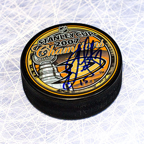 Ryan Getzlaf Anaheim Ducks Autographed 2007 Stanley Cup Puck | AJ Sports.