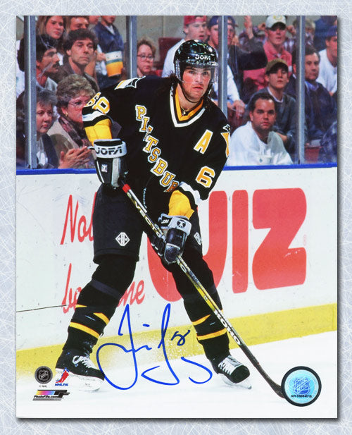Jaromir Jagr New Jersey Devils Autographed 2014 Stadium Series 8x10 Photo -  NHL Auctions