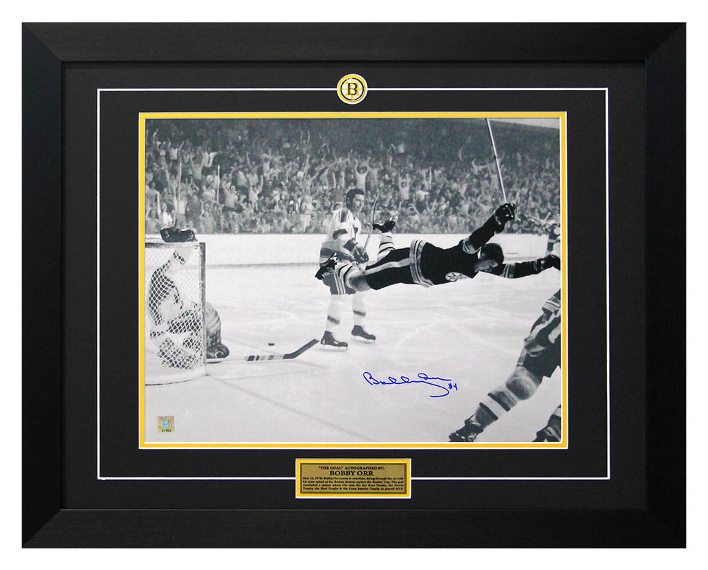 AUTOGRAPHED GNR BOBBY ORR BOSTON BRUINS MITCHELL